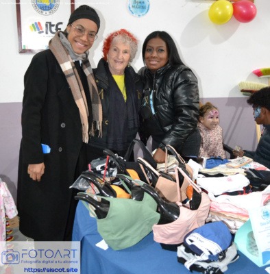 Venezolanos-Feria-en-Amigos-de-Muniz_18_resultado