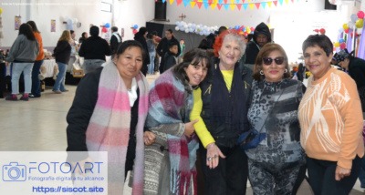 Venezolanos-Feria-en-Amigos-de-Muniz_37_resultado